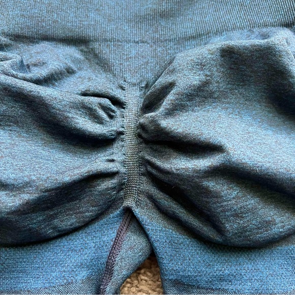 Scrunch Seamless Bike Short, High Waisted Butt Lifting, Luna by Lucy- Small size - Picture 7 of 9